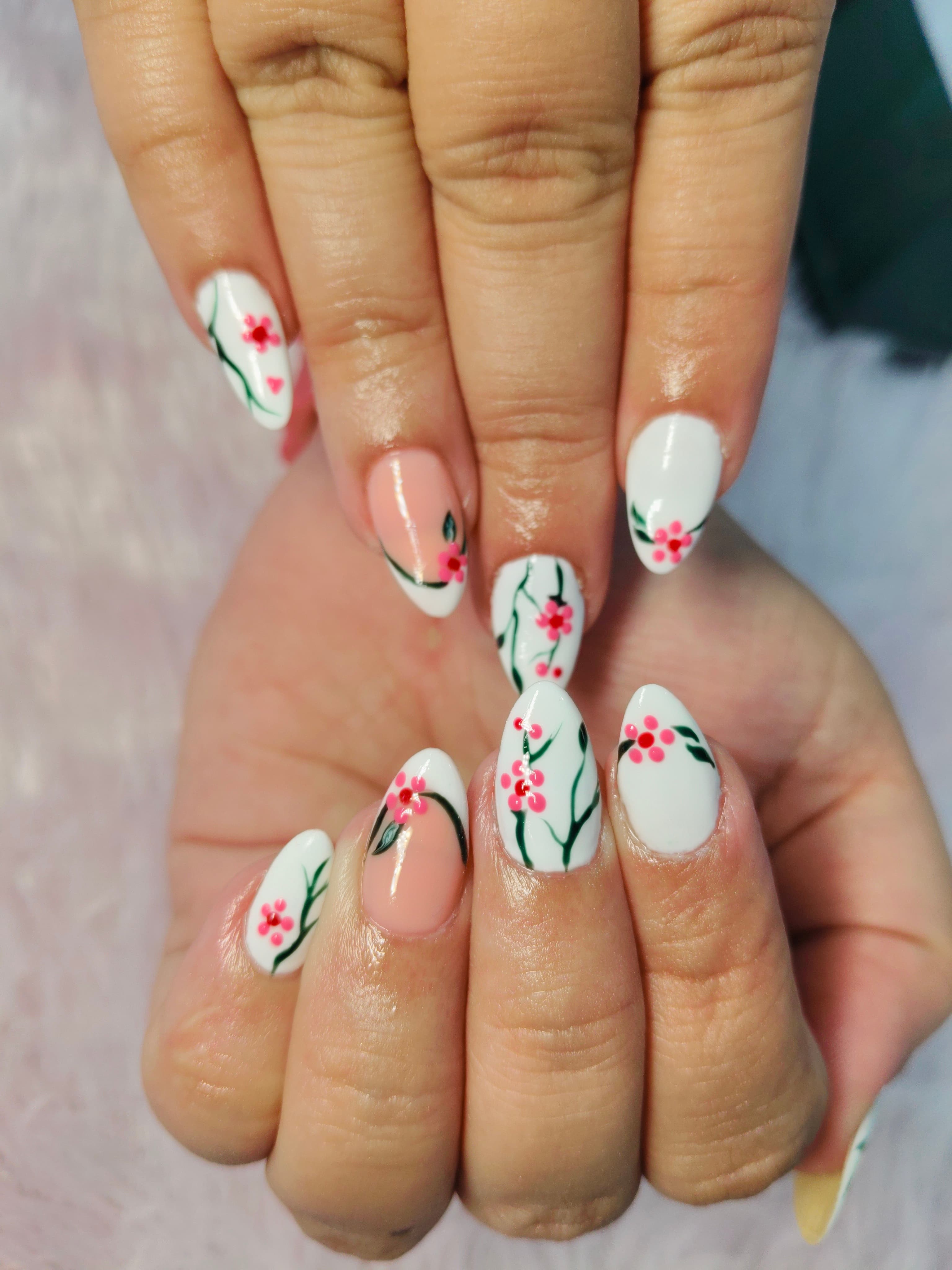 Gel polish on Natural nails – photo 4