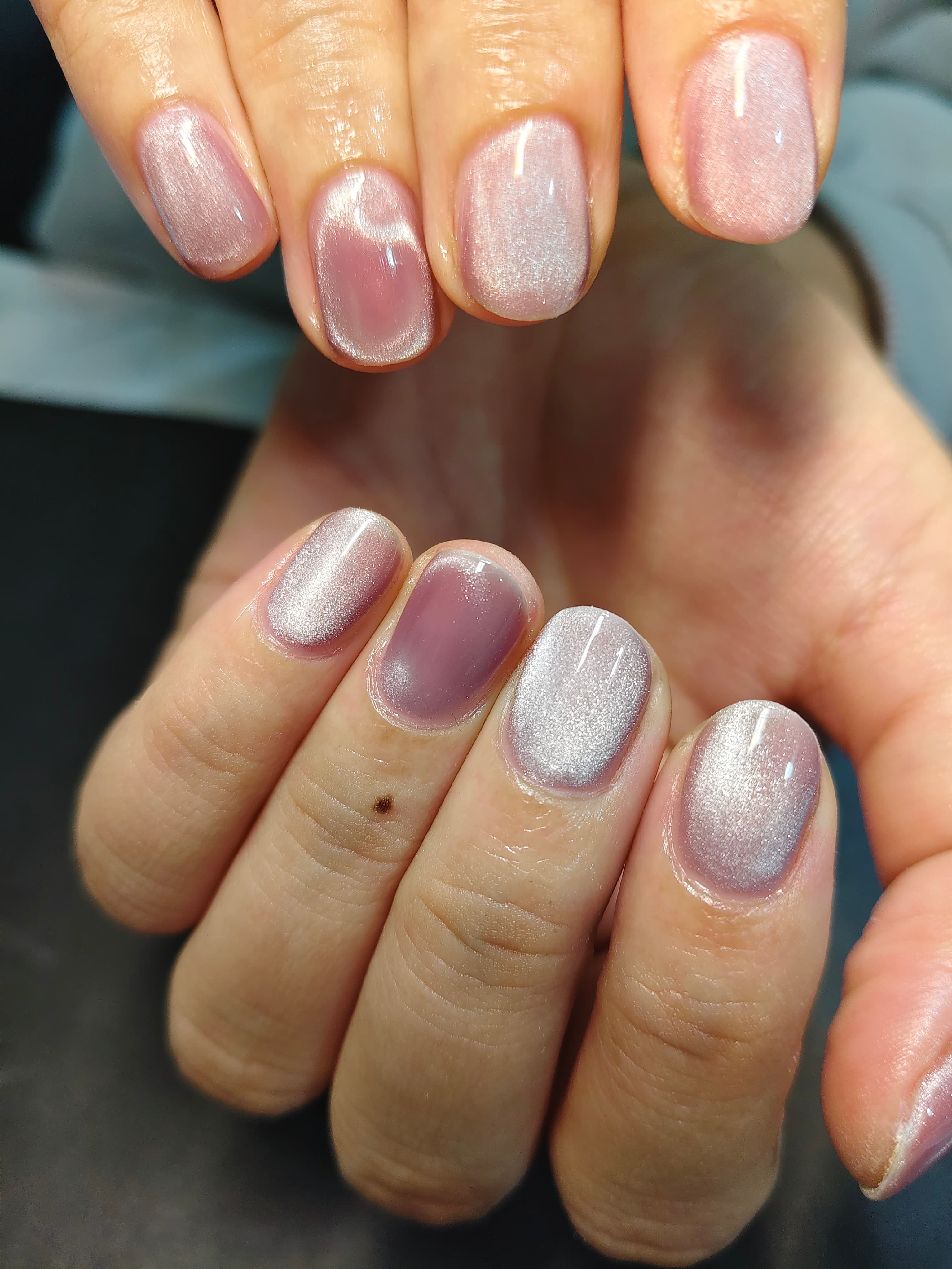 Gel polish on natural nails – photo 2