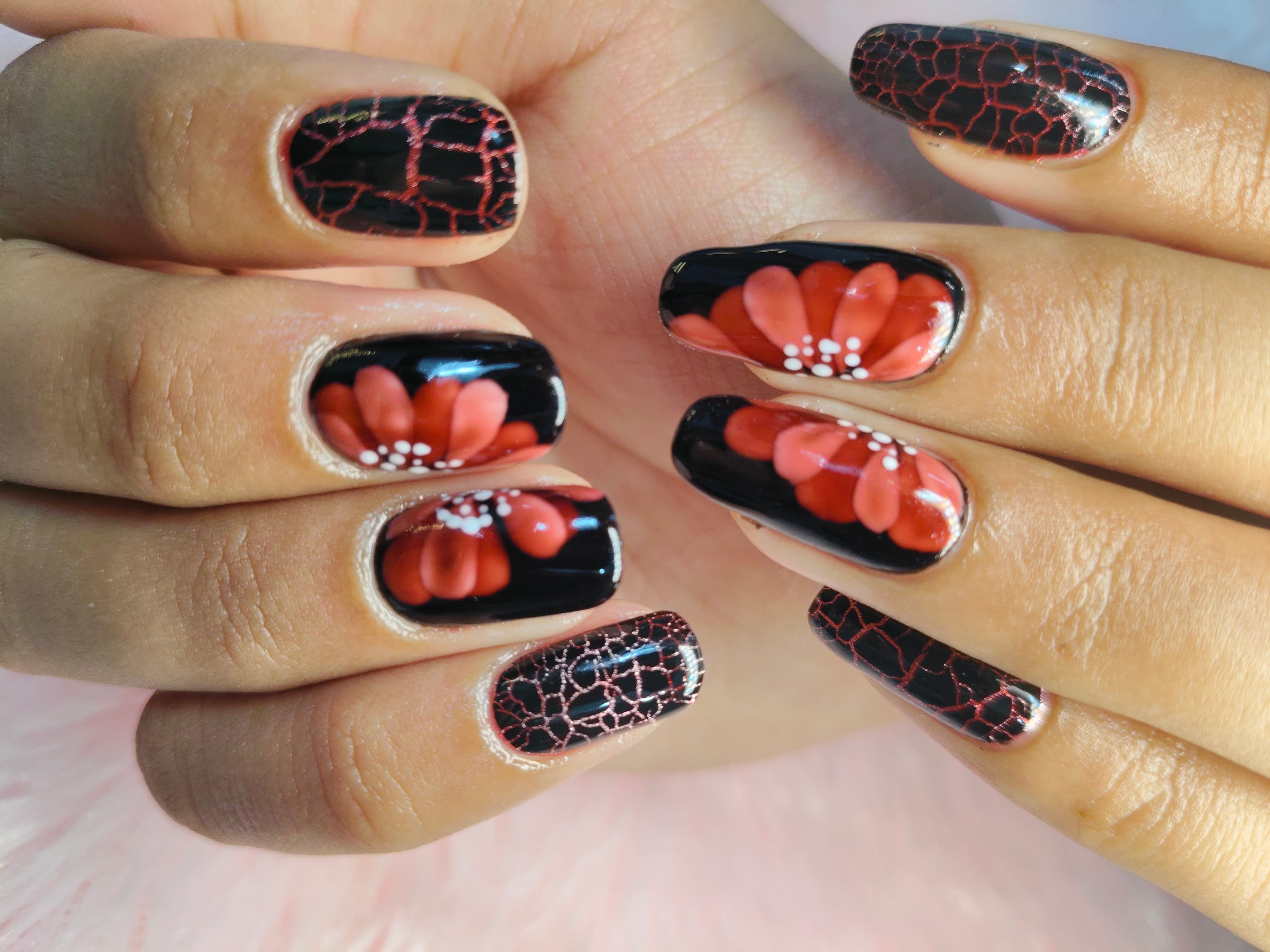 Gel polish on natural nails – photo 4