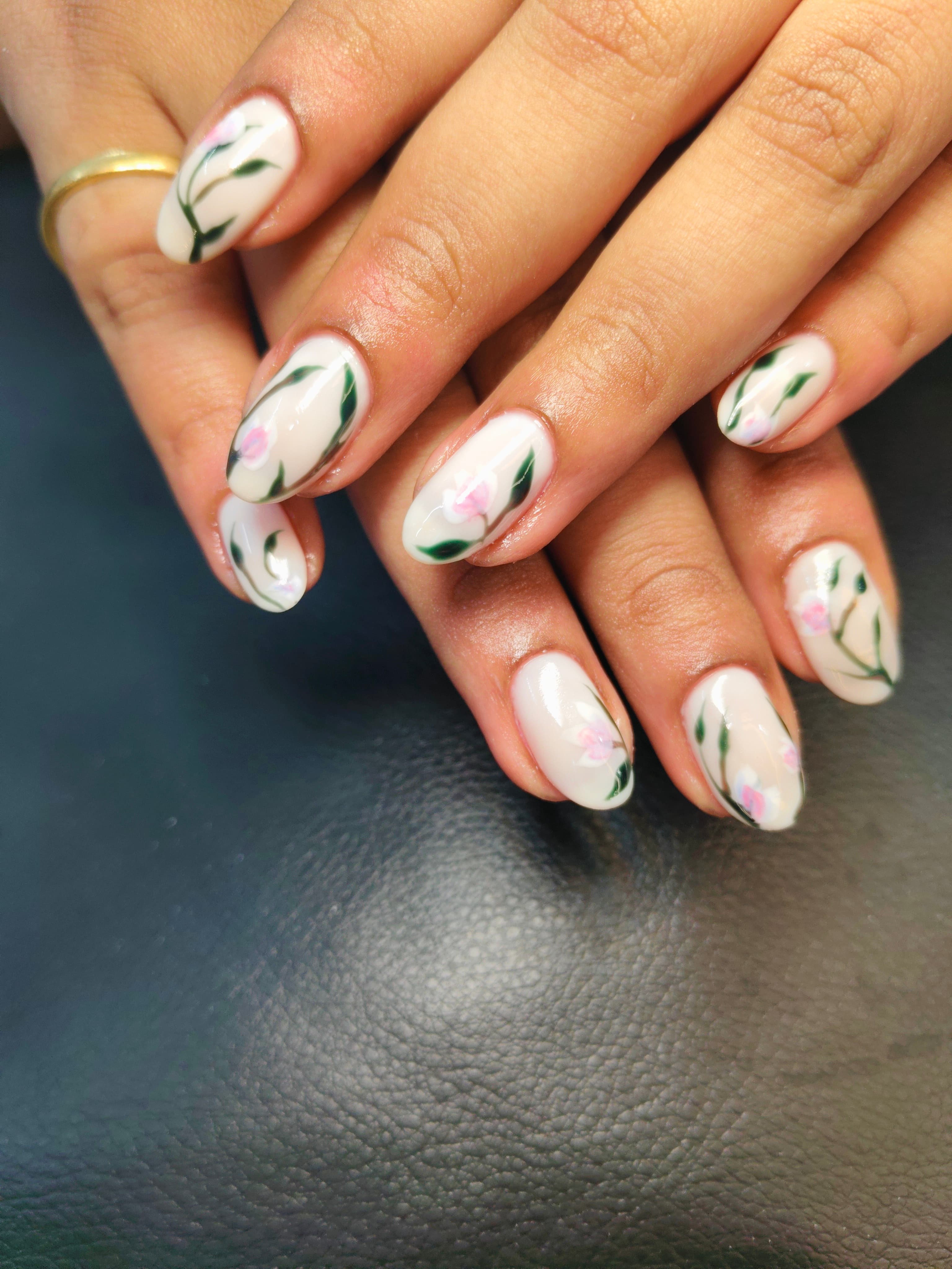 Gel polish on Natural Nails – photo 2